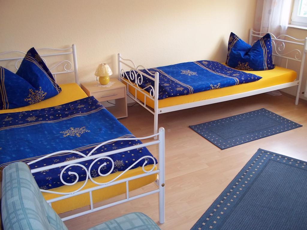 Ferienwohnungen In Moenchengladbach Habitación foto