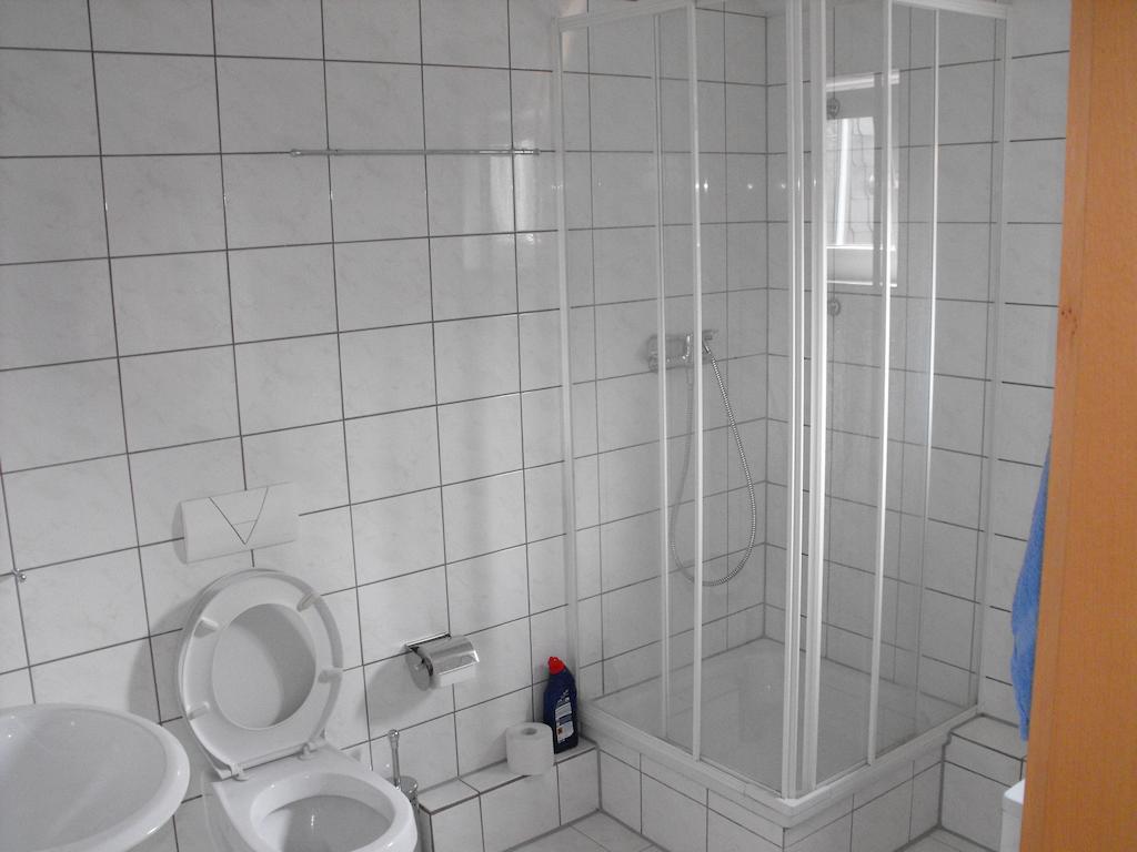Ferienwohnungen In Moenchengladbach Habitación foto